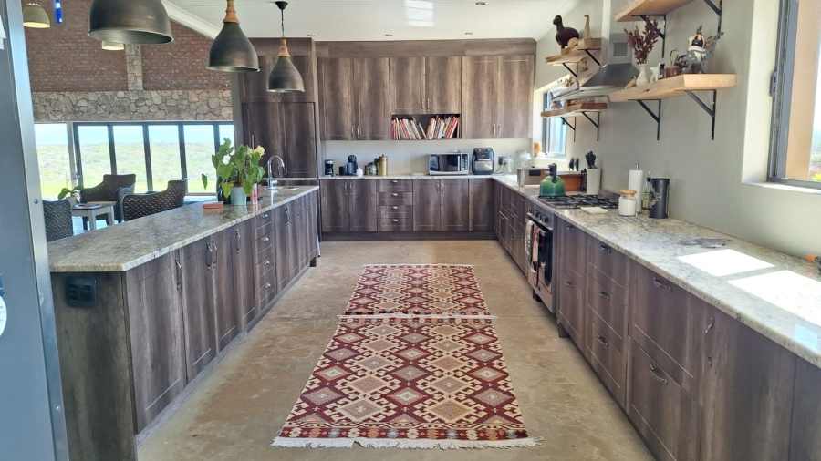 5 Bedroom Property for Sale in Stilbaai Oos Western Cape